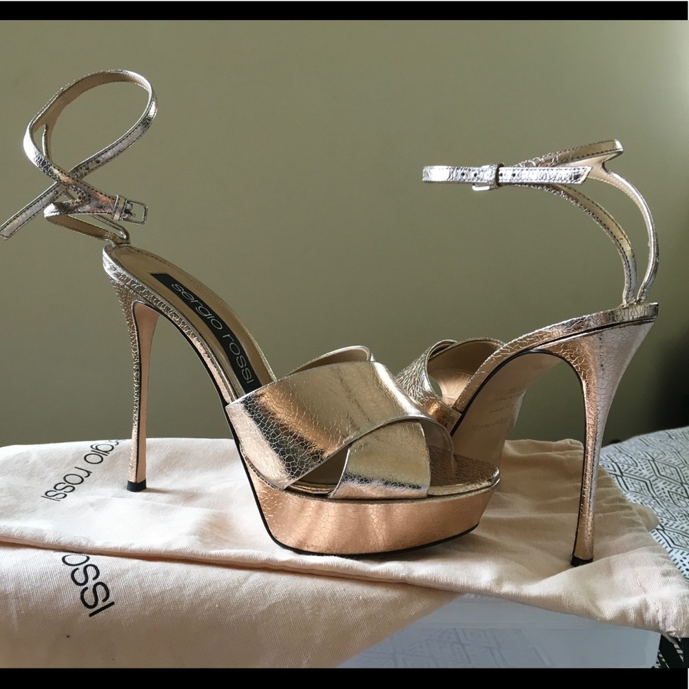 Sergio Rossi Gold Stilettos - size 7.5